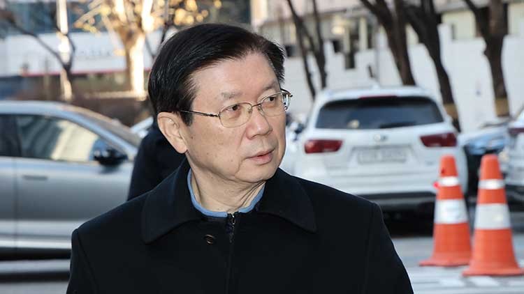 박종준 <b>경호처장</b>, <b>경찰 출석</b> 전 최상목 대행에 <b>사직</b>서 제출