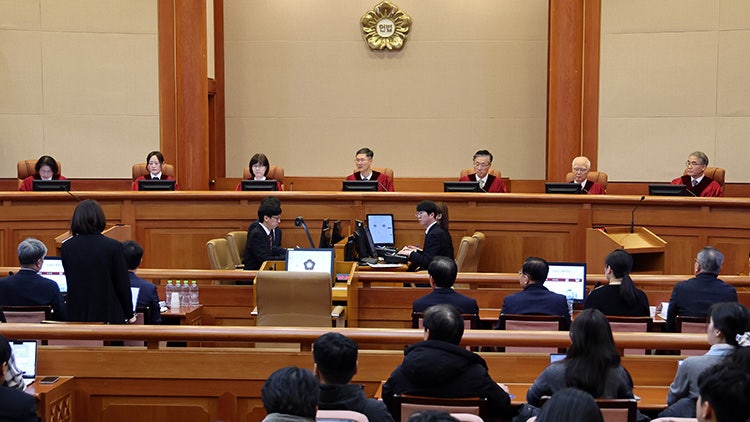 <b>헌재</b>, 계엄당시 선관위 CCTV 증거로 <b>채택</b>하기로