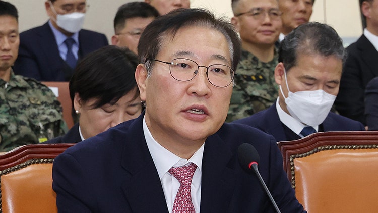 <b>검찰</b>, '비상<b>계엄</b> 국무회의' <b>박성재</b> 법무부 장관 <b>조사</b>
