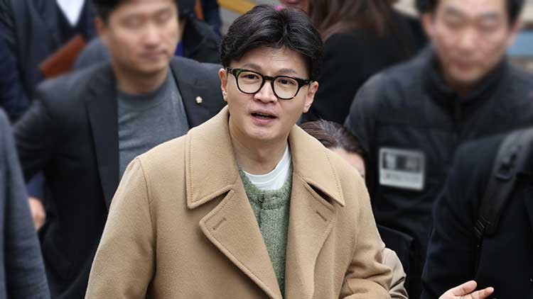 <b>한동훈</b> "이재명, 헌법이 아니라 자기 몸 지키려 해"…개헌 촉구