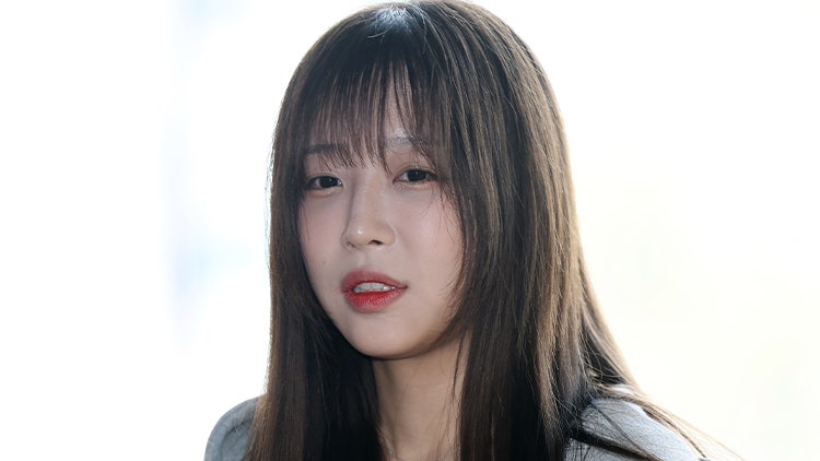 '<b>김세의</b> 스토킹 <b>고소</b>' <b>쯔양</b>, 경찰 출석…"유튜브서 계속 괴롭혀"