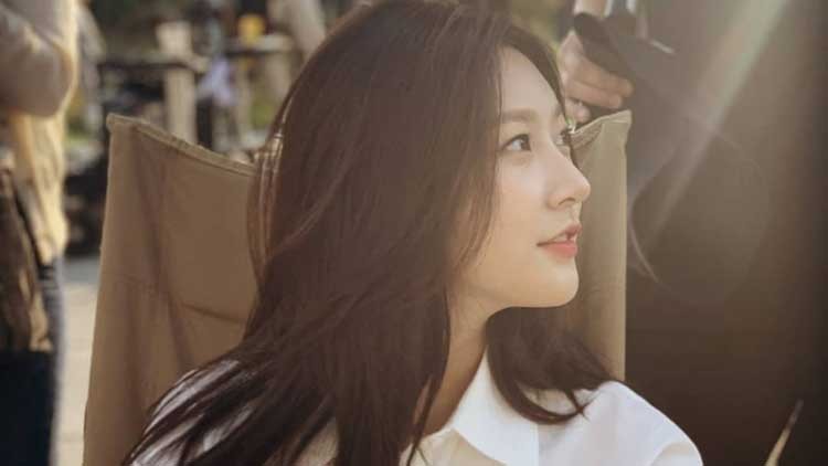 故 김새론 유족 측 "오늘 <b>김수현</b> 관련 <b>기자회견</b>" 예고