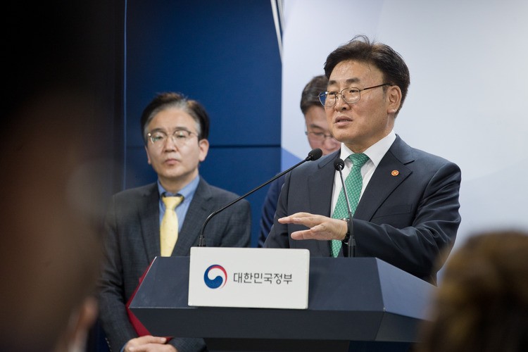 유상임 과학기술정보통신부 장관이 9일 서울 종로구 정부서울청사에서 과기정통부 핵심과제 추진현황 브리핑을 하고 있다./과기정통부 제공