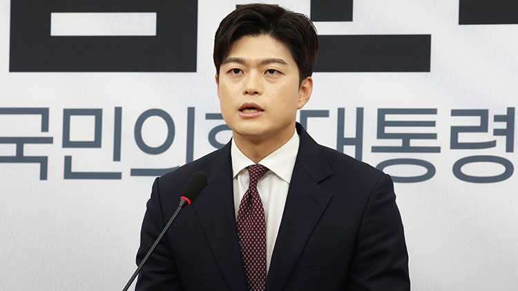 <b>김용태</b> "尹 찾아 <b>탈당</b> 권고할 것…대선승리 위해 먼저 결단해야"