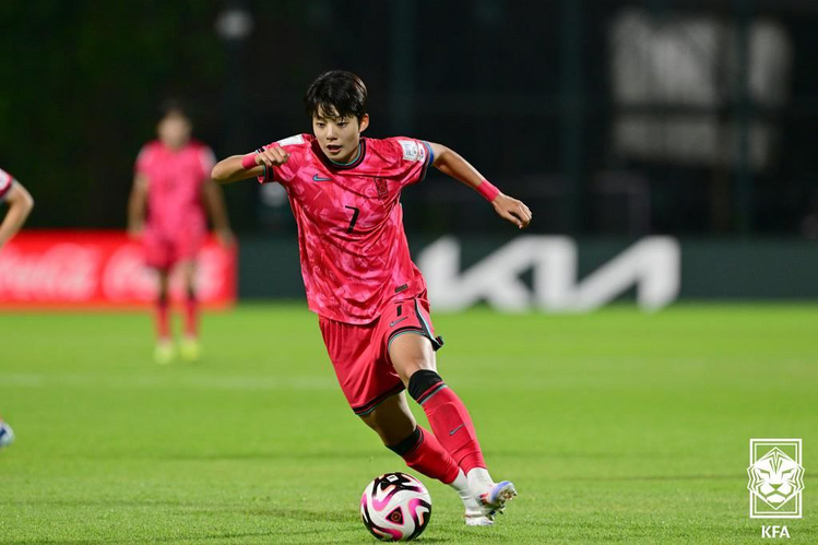 <b>여자 축구 대표팀</b>, <b>콜롬비아전</b> 소집 명단 발표 …지소연 등 해외파 10명