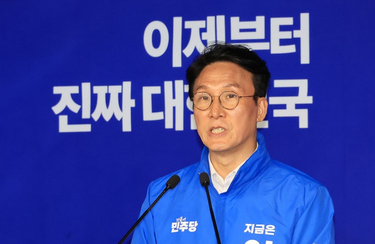 김민석 "<b>이재명</b>, DJ의 길 갈 것…더 많은 보수·중도 힘 합쳐야"