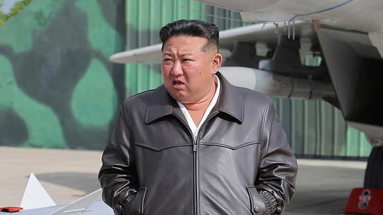북 "<b>구축함</b> 진수 과정서 <b>사고</b>"…김정은 "용납 못할 범죄행위"