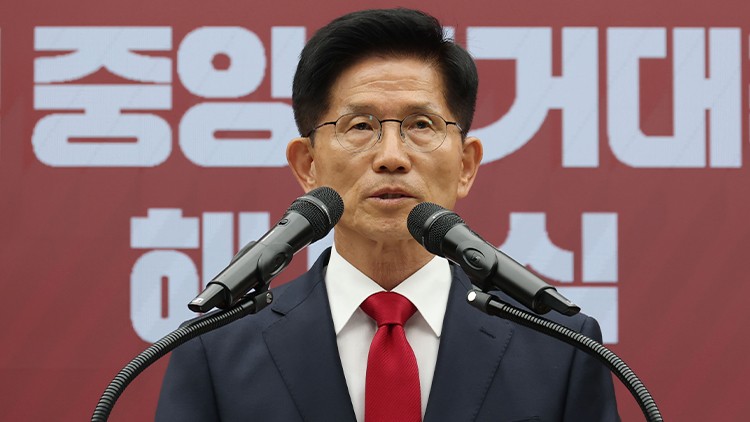 <b>김문수</b>, <b>나경원</b>·<b>안철수</b>와 연달아 <b>회동</b>…"감사 인사 차원"