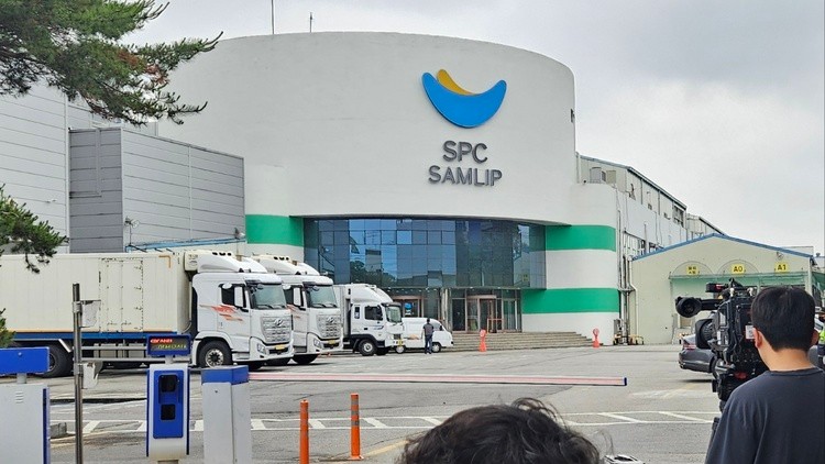 '근로자 <b>사망</b>' <b>SPC</b>삼립 본사·시화공장 등 <b>압수수색</b>