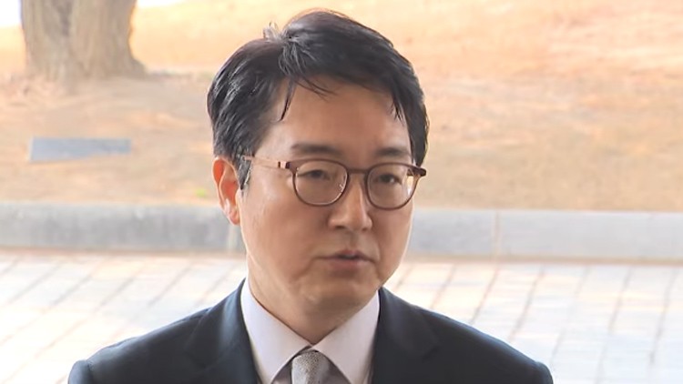 "<b>검찰총장</b> 아빠 찬스로 취업"…민주당, <b>심우정</b>·외교부 관계자 공수처에...