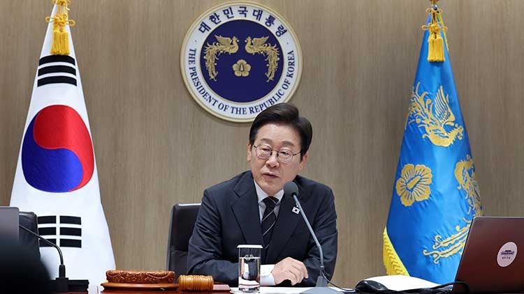 李 <b>대통령</b>, 오늘 여야 지도부와 <b>오찬</b> 회동…김민석 청문회 논의 주목