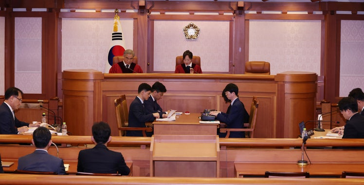 <b>조지호</b> 측 "<b>계엄</b> 당일 국회 월담자 방치…<b>계엄 해제</b> 의결 도와"