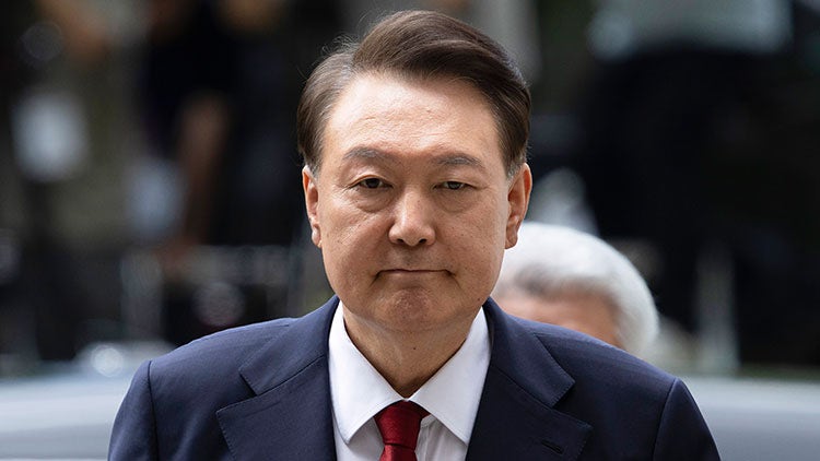尹 <b>구속심사</b> 저녁 9시 넘어 종료…"구치소에서 <b>대기</b>"
