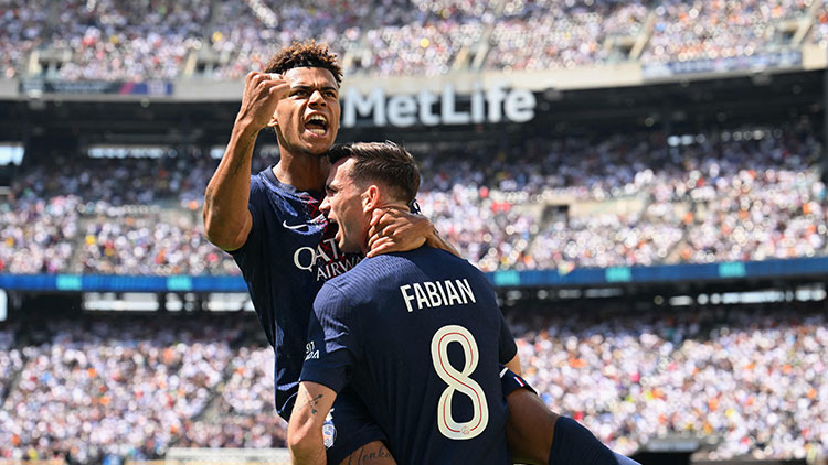 '유럽 최강' <b>PSG</b>, 레알 4-0 완파…5관왕까지 한 걸음