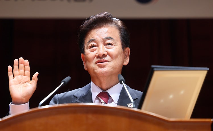 <b>정동영</b> "연락채널·대화 복구가 할일…부처명 변경은 우선 아냐"