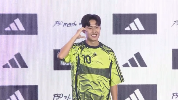 UCL <b>우승</b>의 꿈 이룬 <b>이강인</b> "다음은 대한민국의 <b>월드컵 우승</b>"