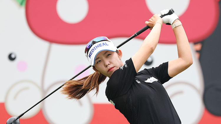 KLPGA <b>배소현</b>, 상반기 마지막 대회 <b>오로라월드 챔피언십</b> 초대 챔피언 등...