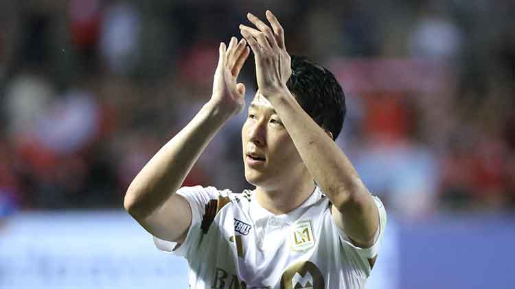"<b>메시</b>보다 유니폼 많이 팔려, 전 세계 1등"…<b>손흥민</b> 인기에 입장권도 5배...