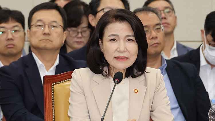 이진숙 "방통위 개편안은 <b>이진숙 축출법</b>, 법 판단 받을 것"