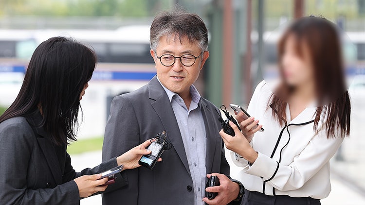 김건희특검, '<b>종묘 차담회</b>' <b>의혹</b> 궁능유적본부장 소환