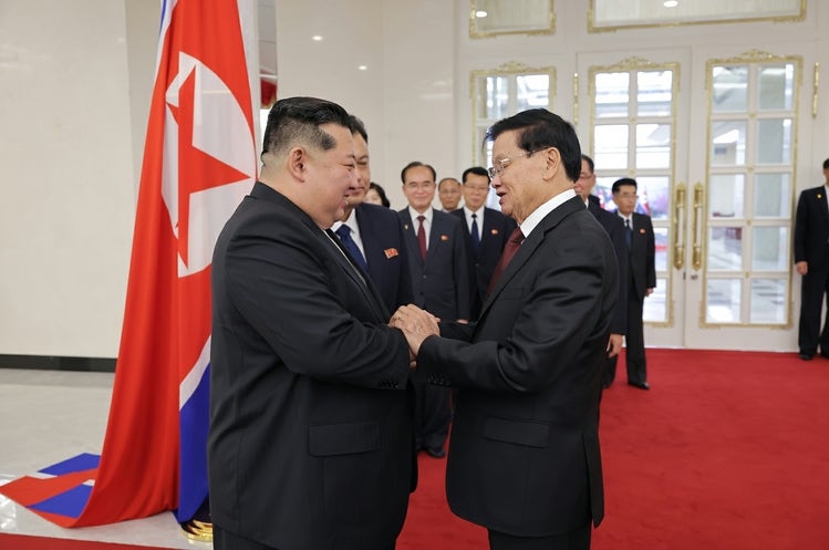 北 <b>김정은</b>, 방북한 <b>라오스</b> 주석과 회담…"사회주의 연대 강화"