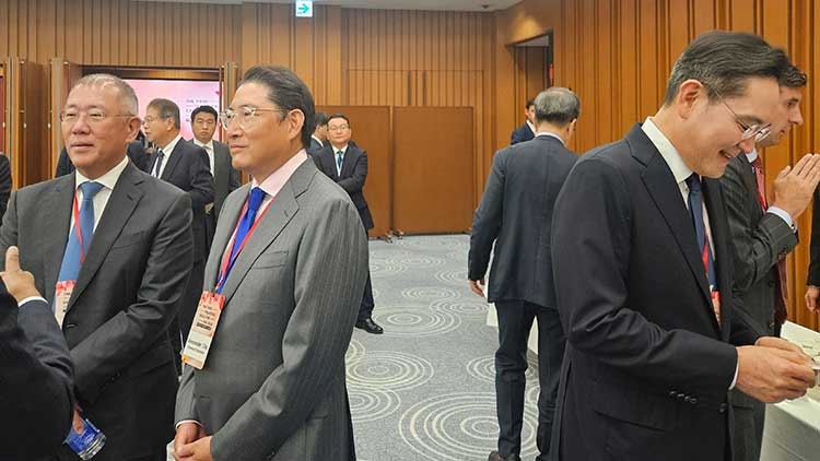 도쿄 찾은 이재용·정의선…관세·<b>무역</b>전쟁 해법 논의