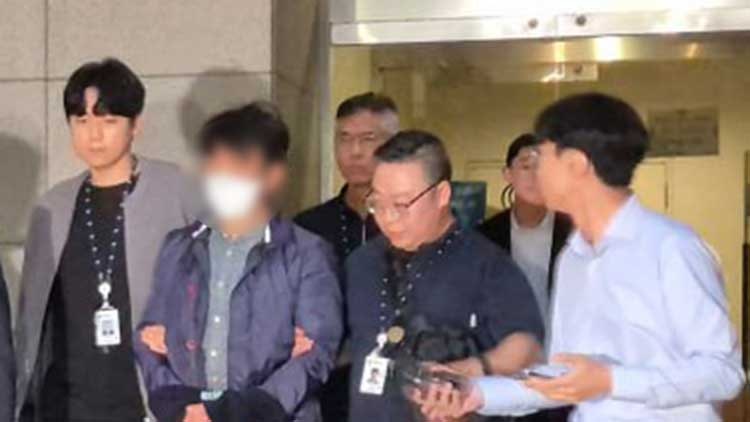'<b>순직</b> <b>해경</b>' 파출소 당직팀장 영장실질…유가족 할 말 없냐? '침묵'