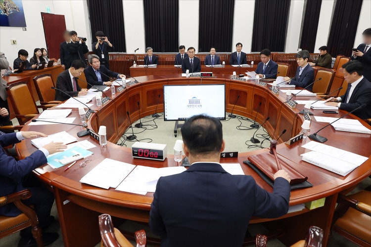 국정원 "韓대학생 살해주범은 <b>강남 학원 마약사건</b> 총책의 공범"