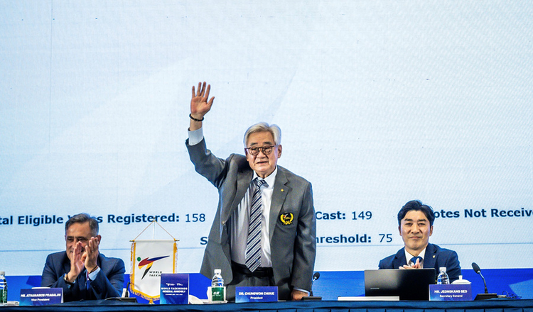 21년간 세계태권도연맹 이끈 <b>조정원 총재</b>, 마지막 <b>연임</b> 성공