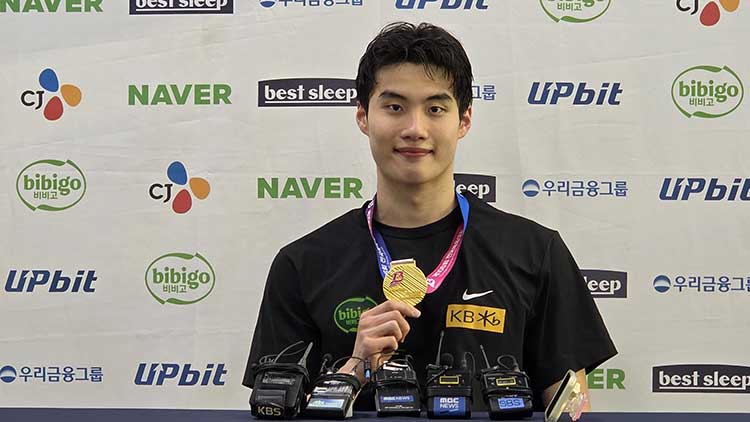 '아시아 신기록' 세운 <b>황선우</b>, 통산 4번째 <b>전국체전 MVP</b>