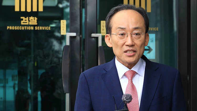<b>내란특검</b>, '국회 계엄 해제 방해 의혹' <b>추경호</b> 23시간 <b>조사</b>