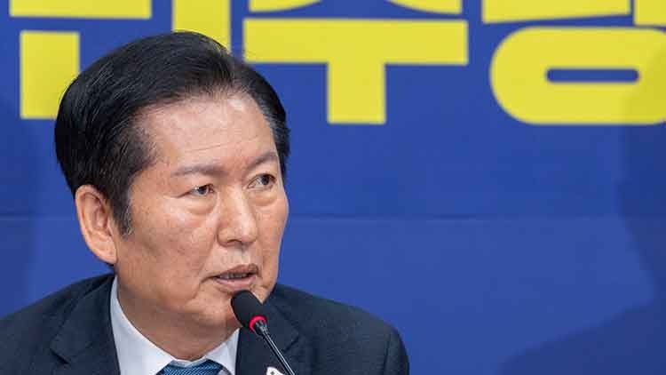 <b>정청래</b>, 與초선 모임서 "<b>딴지일보</b>가 민심의 척도이자 바로미터"