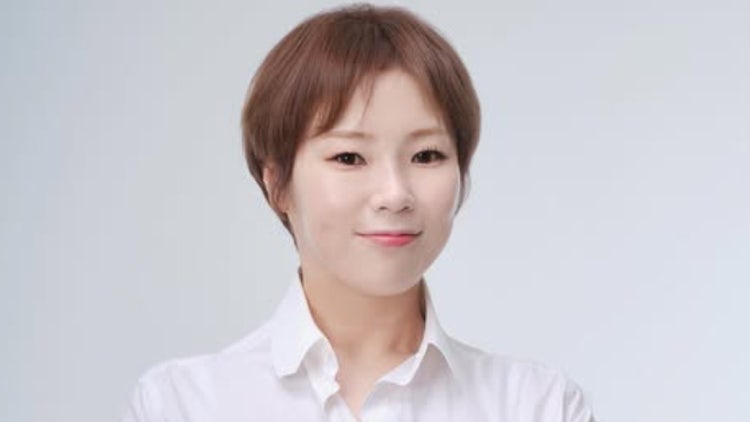 '<b>주사이모</b>' 의혹 하루 만에 입짧은햇님도 <b>활동중단</b> 발표