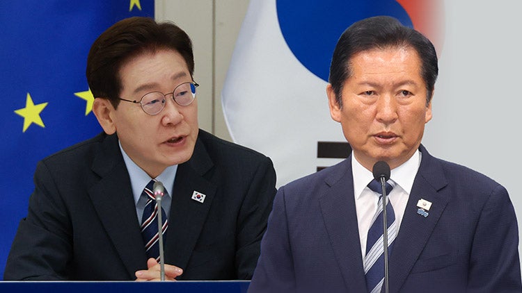 李 "與, 진영 아닌 국민 향해야" 순방 중 또 '그릇론'…'정권 짧다' 발언 靑 내부 격앙