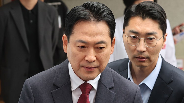 <b>장동혁</b>, 입원 엿새 만에 <b>퇴원</b>…오후 기자회견 검토