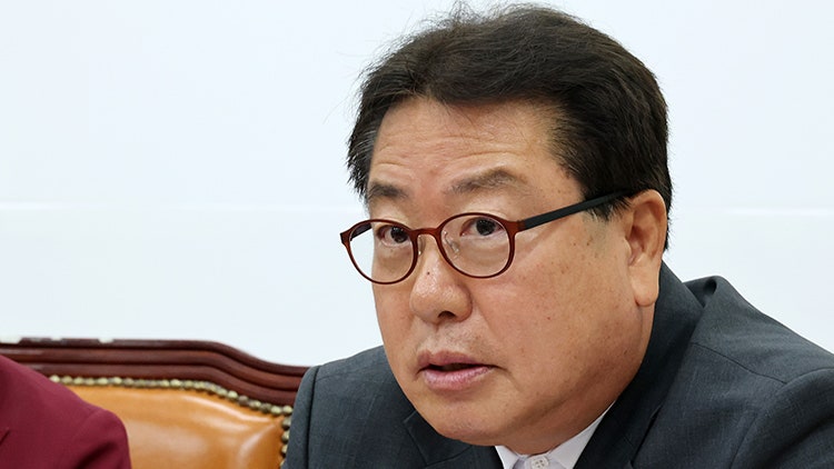 <b>조광한</b> "대안과 미래, 계속 외계어 쏟아내…장동혁 흔들기"