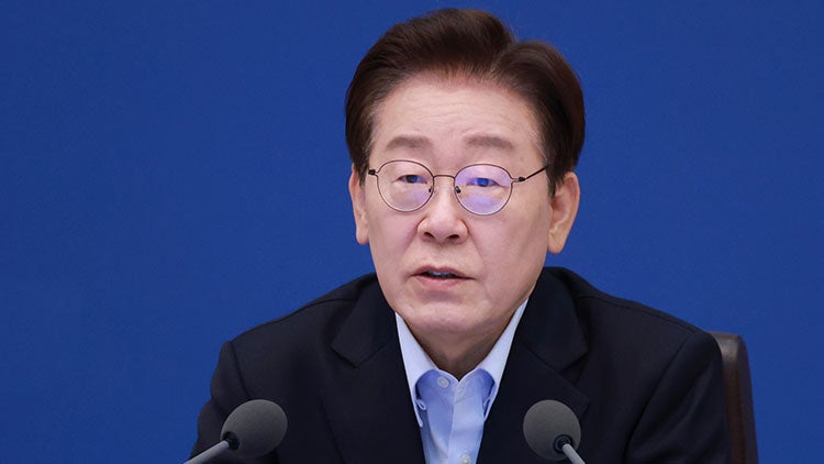 李<b>대통령</b>, <b>나토</b> 정상회의 <b>참석</b>…몽골도 국빈방문