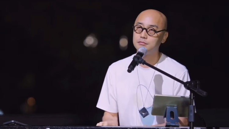 "5·18 유족인데 일베라고? 코미디"…'배재고 근조화환' 비판 하림의 쓴소리