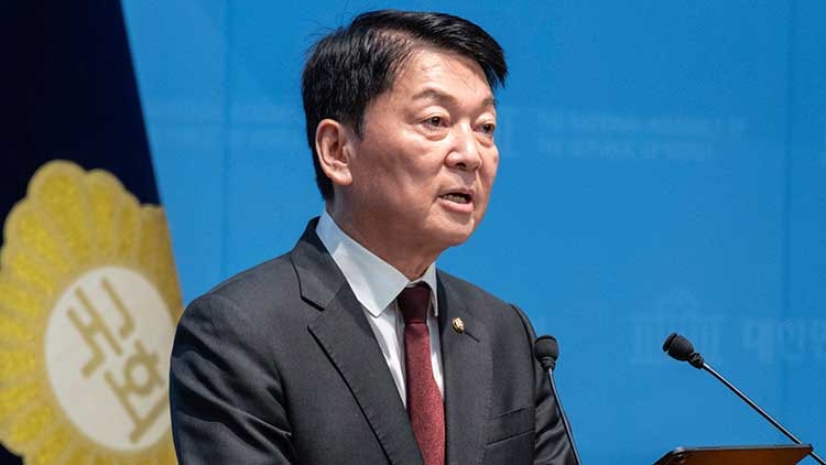 안철수 "한동훈 복당하면 파국…국민의힘에 얼씬도 말라"