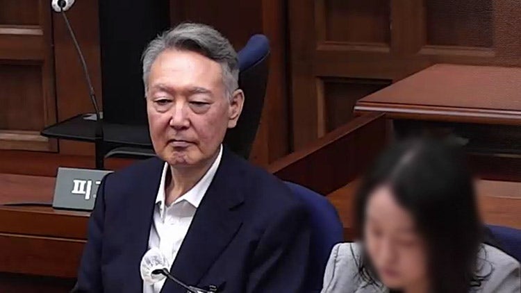 尹 '선거법' 1심 징역형 집행유예…"허위 사실 공표 고의성 인정"
