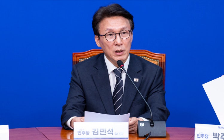 <b>김민석</b> "대통령 <b>개헌</b> 의지 여러번 밝혀…걸림돌도 정리"
