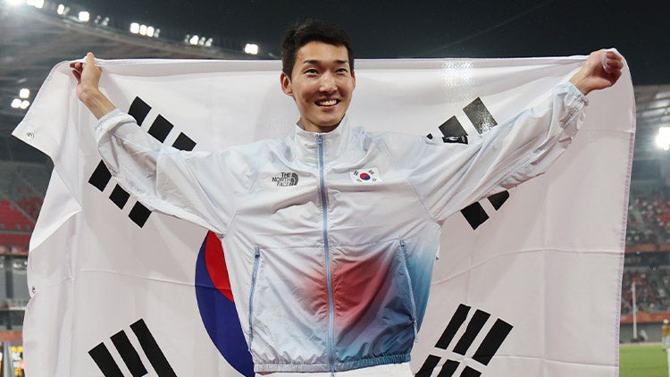 [아시안게임] <b>높이뛰기</b> <b>우상혁</b>, 2m22로 3위…3개 대회 연속 메달