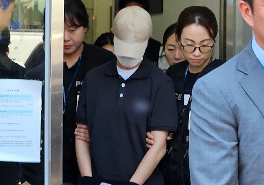 [속보]‘<b>얼차려</b> 사망’ 사건 <b>중대장</b>·부<b>중대장</b> 구속