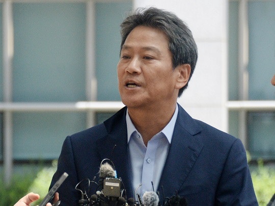 ‘문 전 사위 특채 의혹’ <b>임종석</b> 전 비서실장 <b>검찰</b> 출석