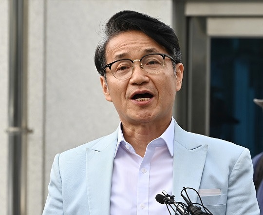 <b>최재영</b> 목사 <b>경찰</b> 출석 “윤 대통령도 처벌받아야”