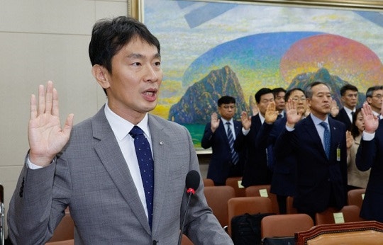 <b>이복현 금감원장</b> “중대 금융사고 발본색원”