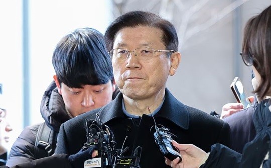 [단독]<b>박종준</b> 전 <b>경호처장</b>, 경찰 추가 조사 위해 출석