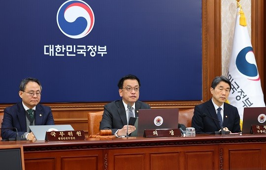 崔 대행 “<b>초등생</b> 사망 애도…학교 안전 점검해야”