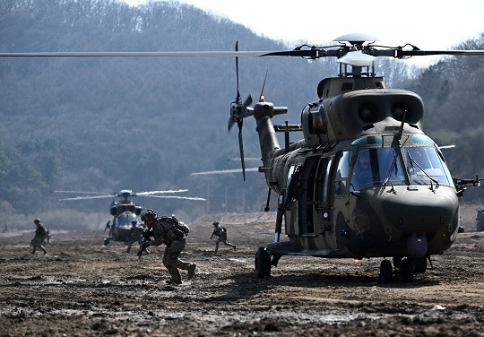 <b>양주</b> 군부대서 <b>무인기</b>-<b>헬기 충돌</b>…인명피해 없어