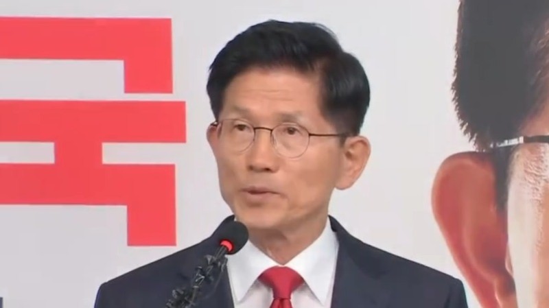 <b>김문수</b>, <b>승복 선언</b>…“국민의 선택 겸허히 받아들인다”